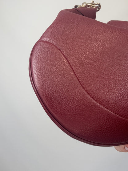 Gucci B Large Hobo Bag front left bottom corner