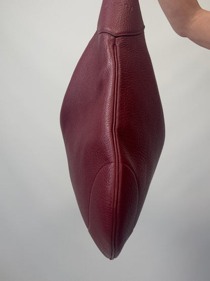 Gucci B Large Hobo Bag left side of handbag