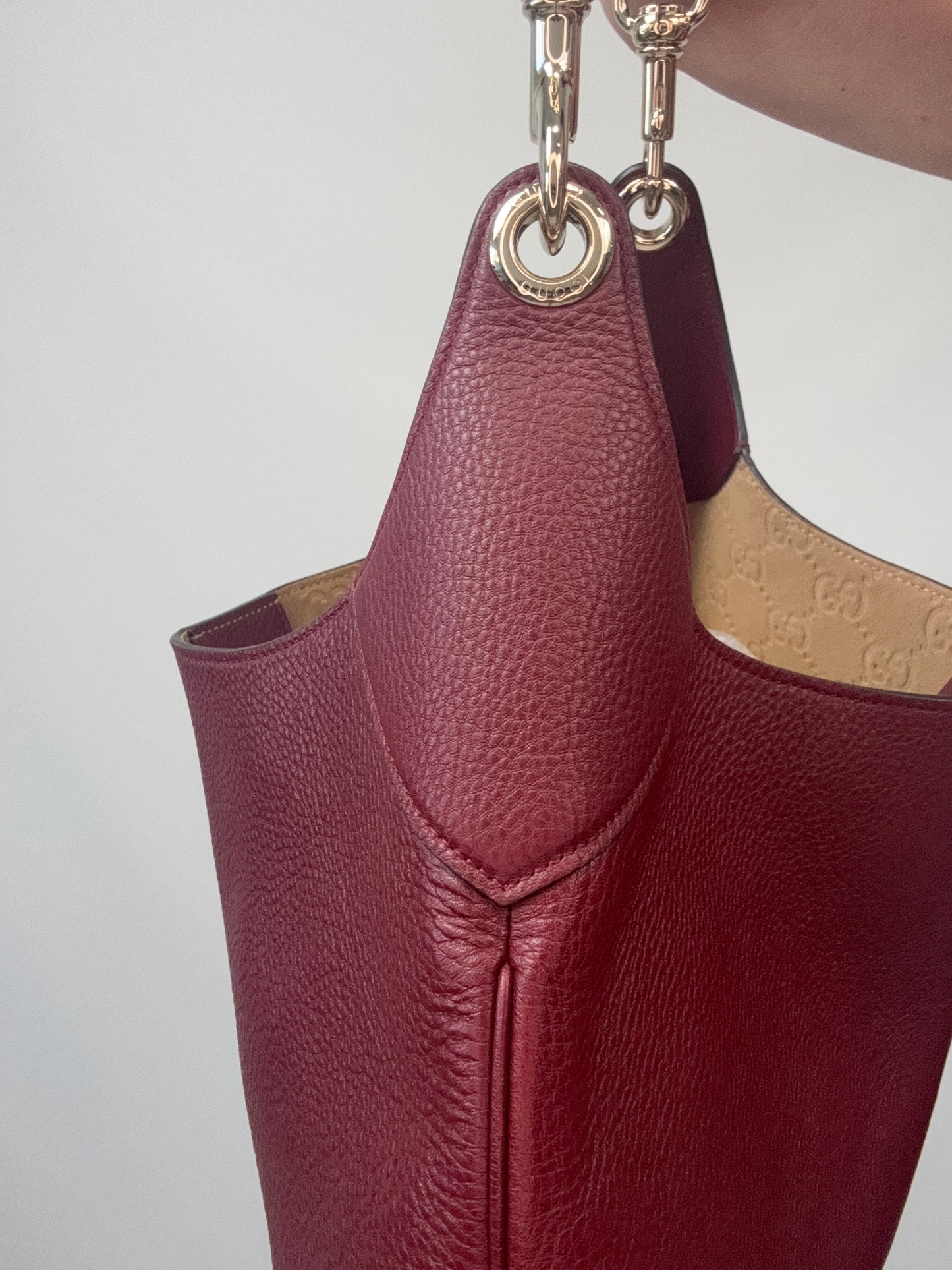 Gucci B Large Hobo Bag upper left side