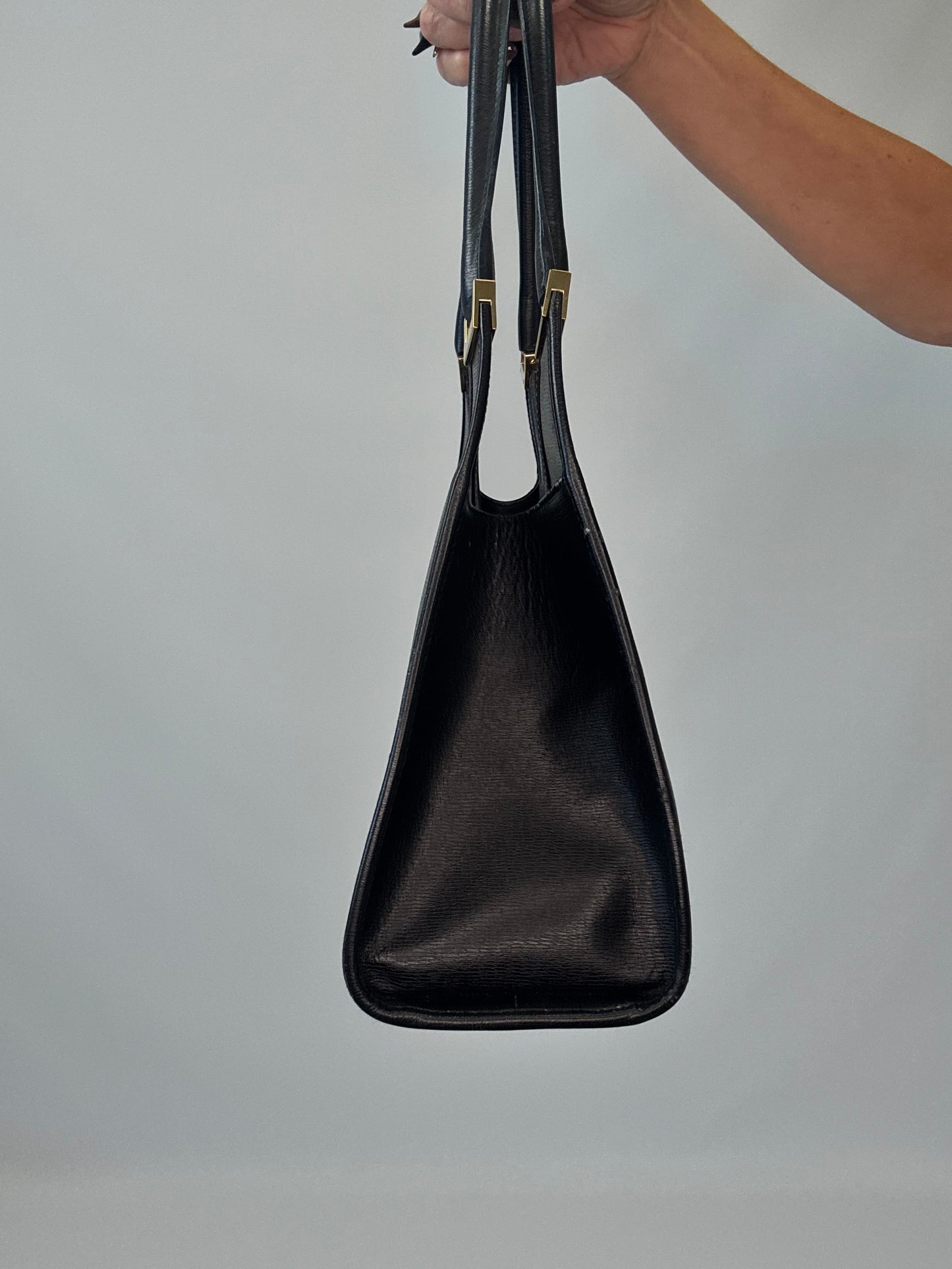 Gucci Jackie Bardot Leather Shoulder Bag - Black