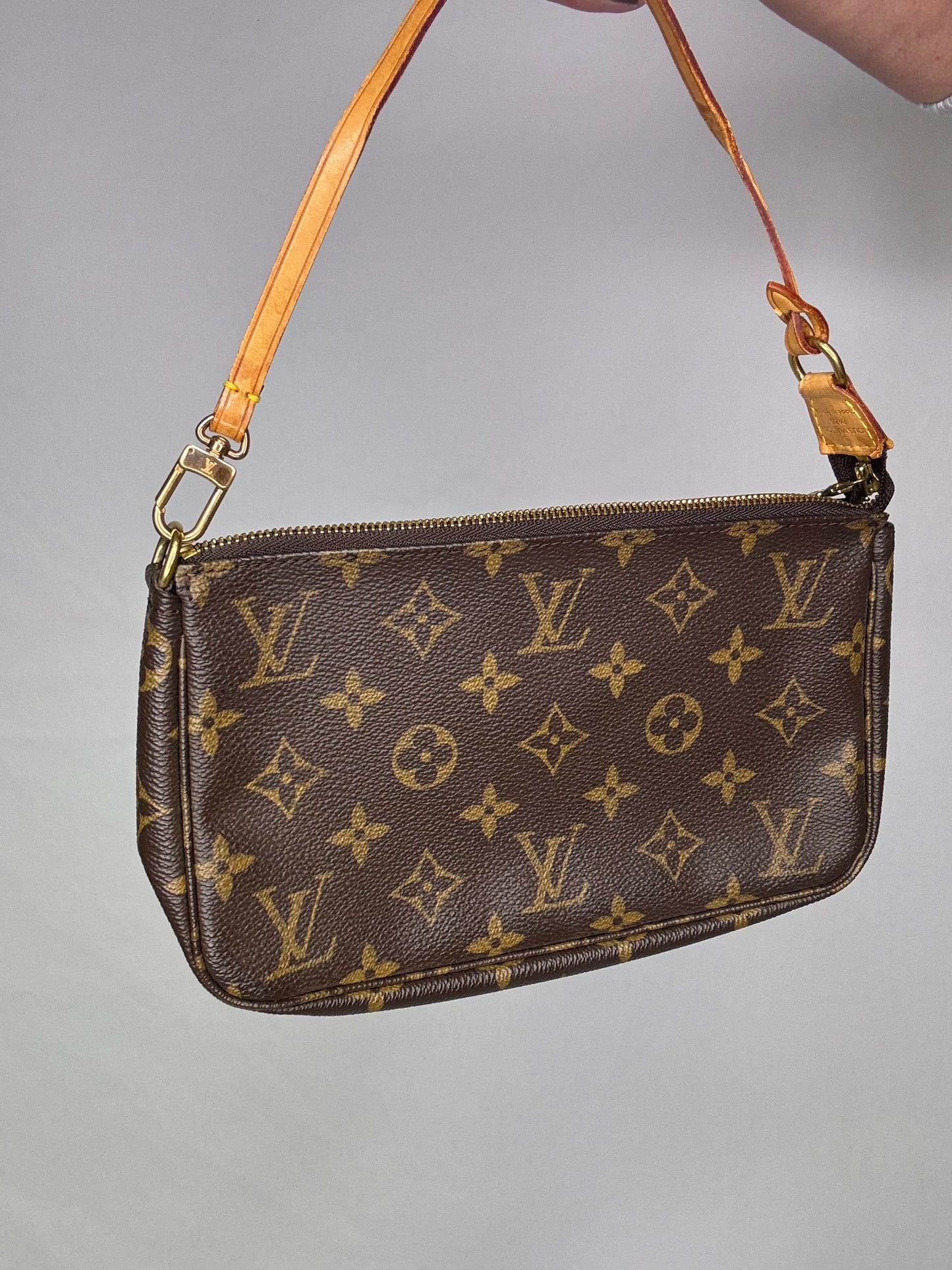 Louis Vuitton Pochette Accessories Monogram