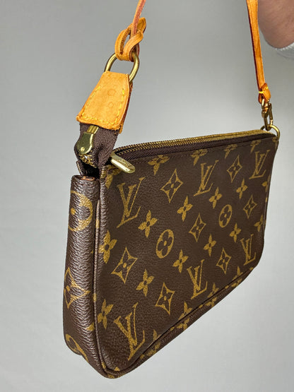 Louis Vuitton Pochette Accessories Monogram