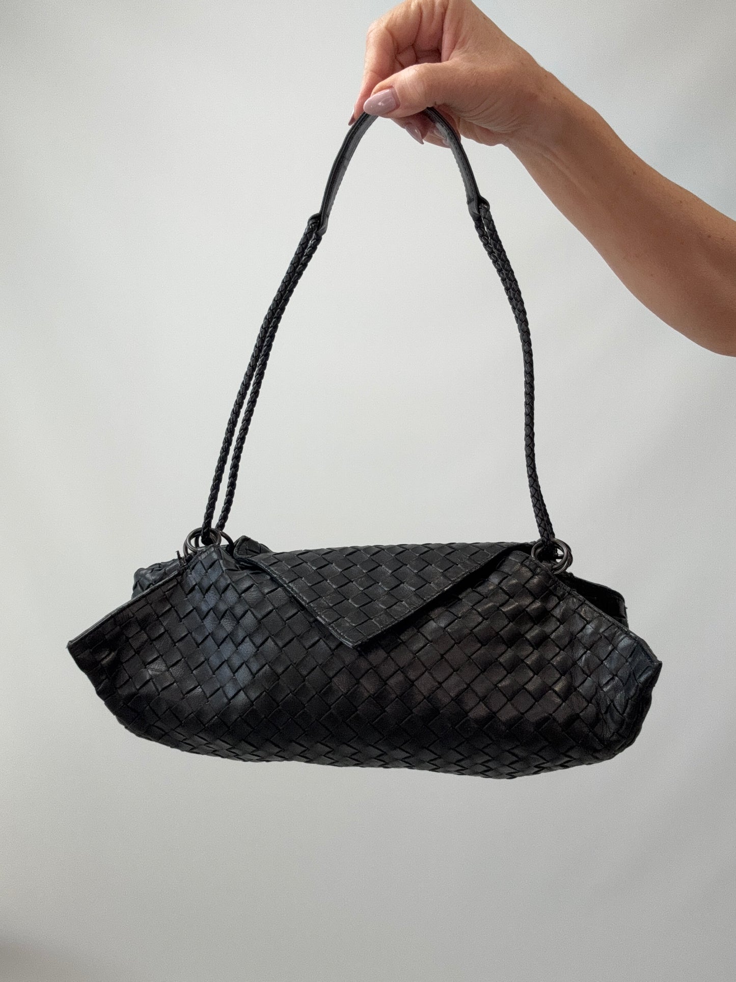 Bottega Veneta Intrecciato East West Shoulder Bag -Black