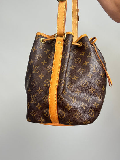 Louis Vuitton Vintage Monogram Petit Noé Bucket Bag