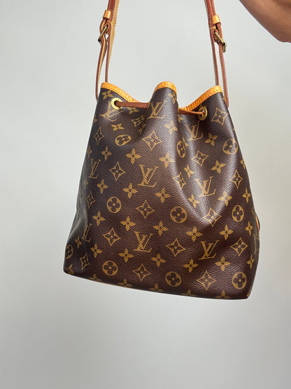 Louis Vuitton Vintage Monogram Petit Noé Bucket Bag