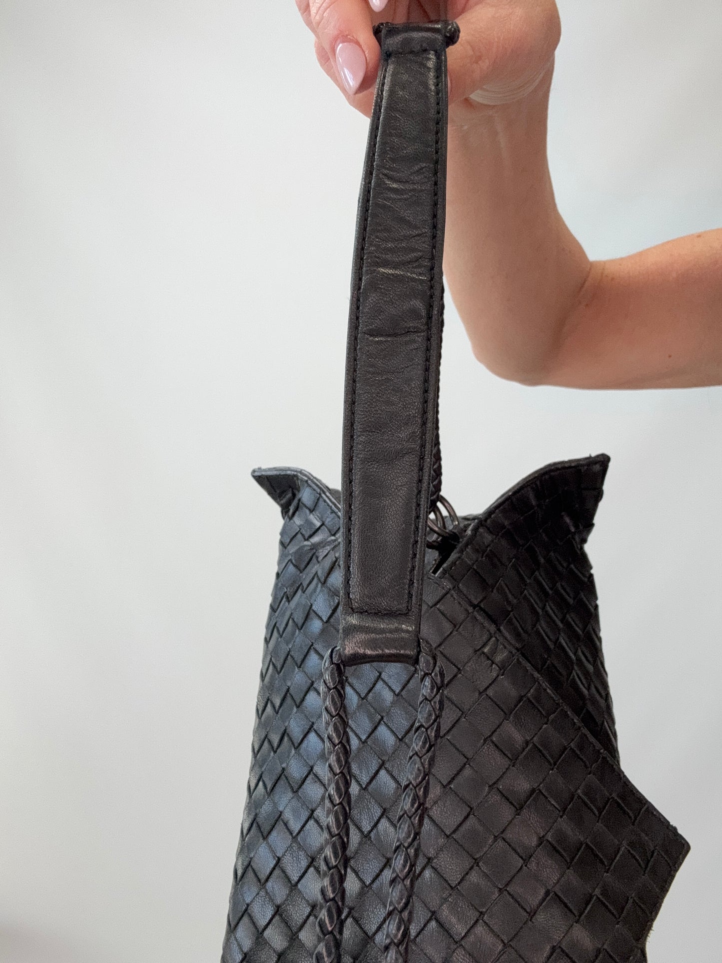 Bottega Veneta Intrecciato East West Shoulder Bag -Black