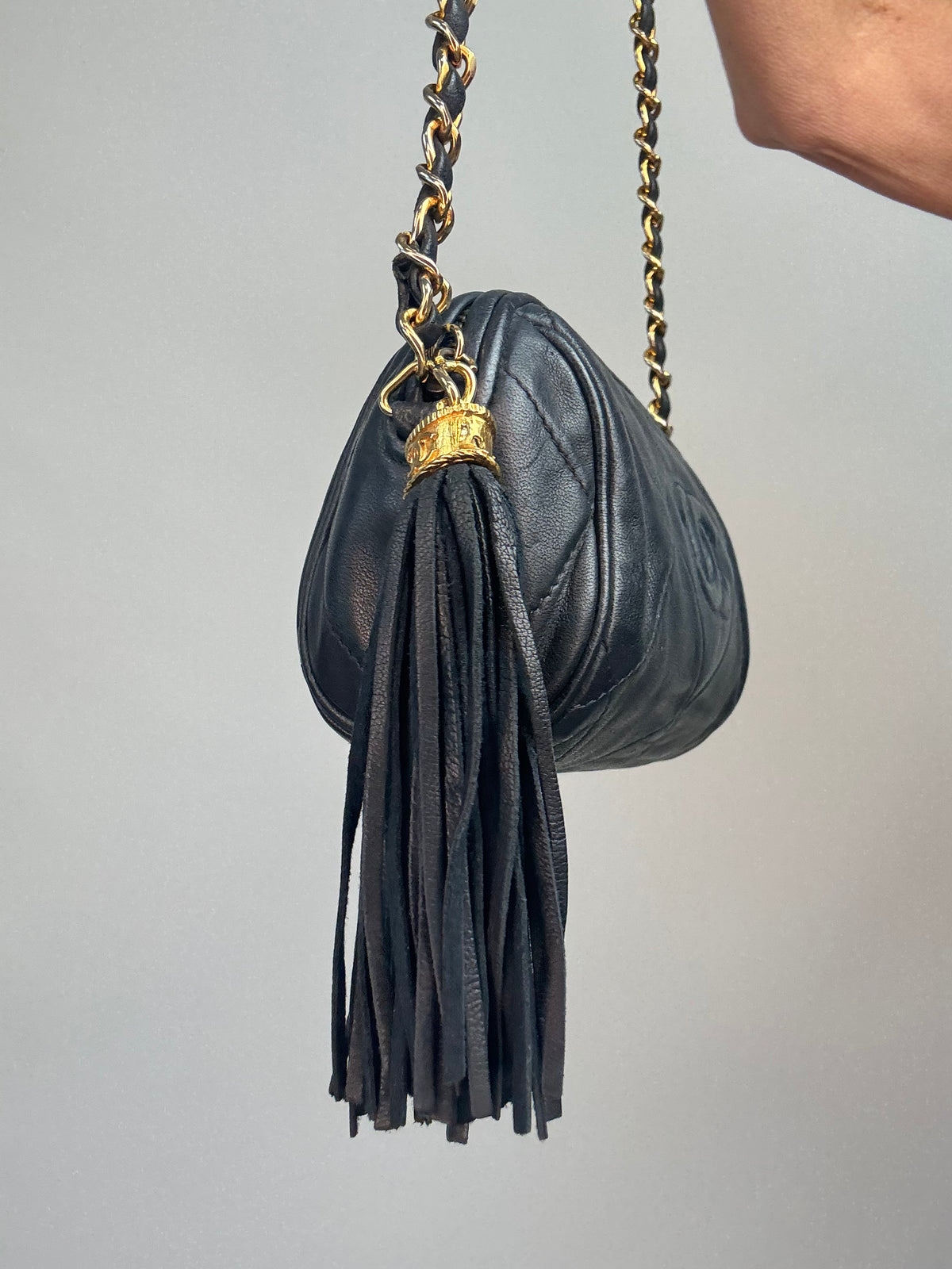 Chanel Vintage 1986–1988 Quilted Lambskin Tassel Camera Bag — Black