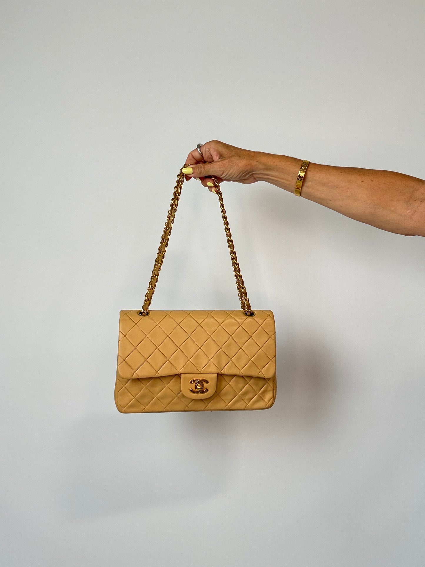 Chanel Vintage  Medium Double Flap Biege