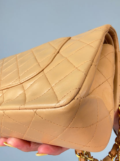 Chanel Vintage  Medium Double Flap Biege