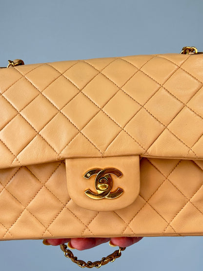 Chanel Vintage  Medium Double Flap Biege