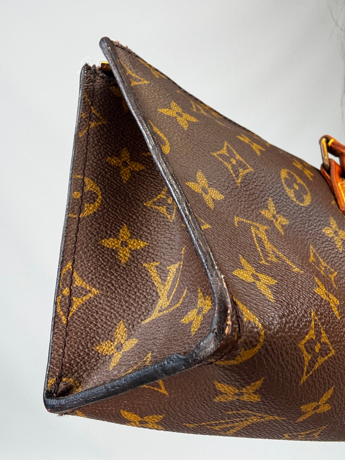 Louis Vuitton Monogram Triangle Sac-Vintage