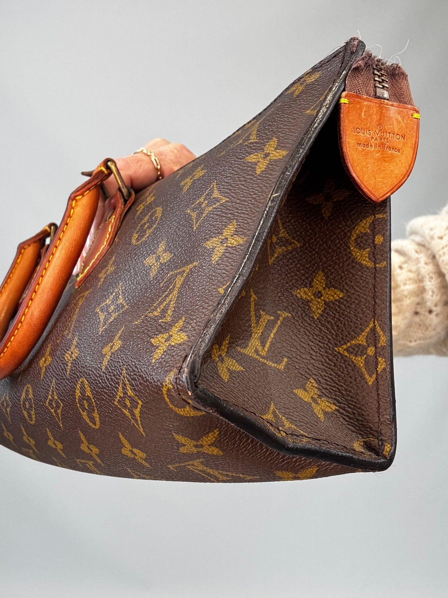 Louis Vuitton Monogram Triangle Sac-Vintage