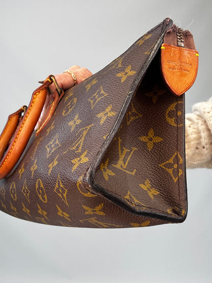Louis Vuitton Monogram Triangle Sac-Vintage