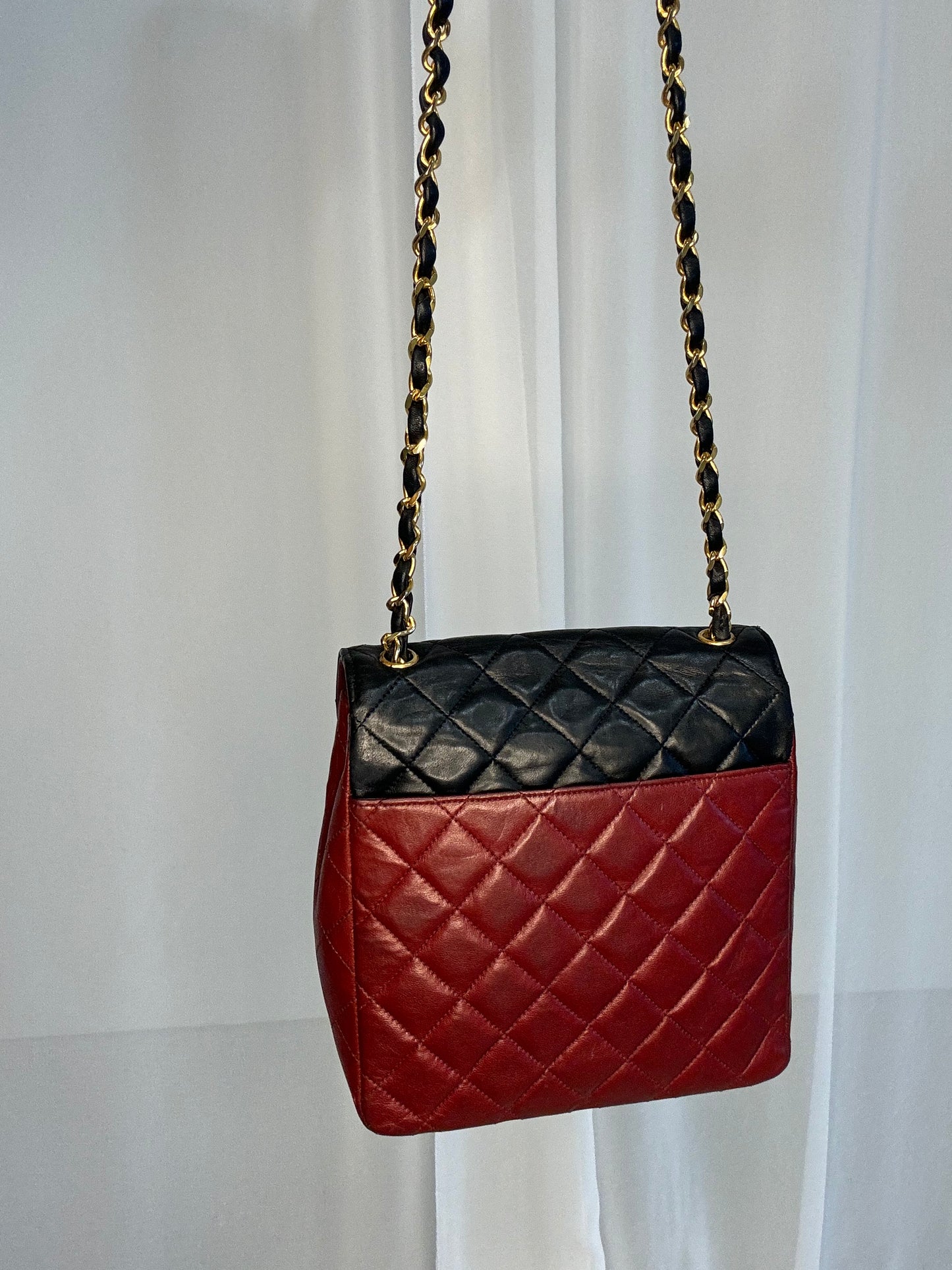 Chanel Matelasse Bicolor ( Vintage Rare)