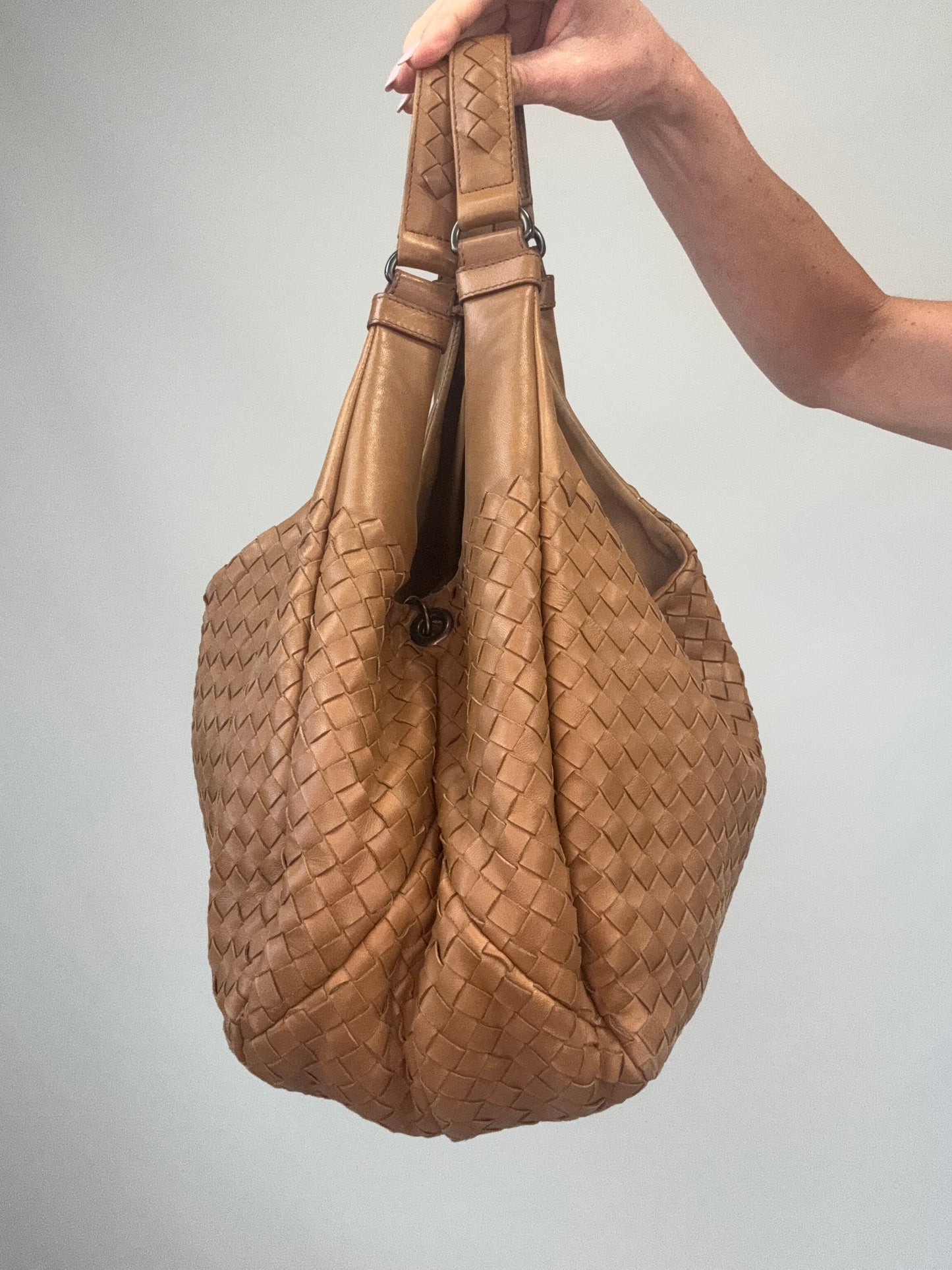 Bottega Veneta Intrecciato Campana Hobo -Brown