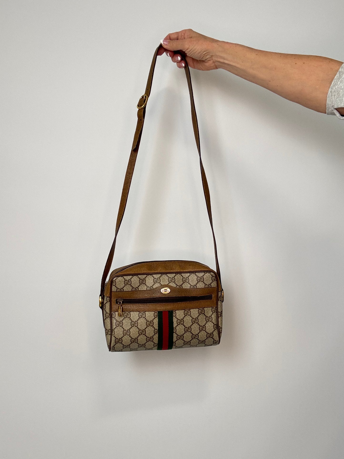 Gucci Vintage GG Supreme Web Crossbody