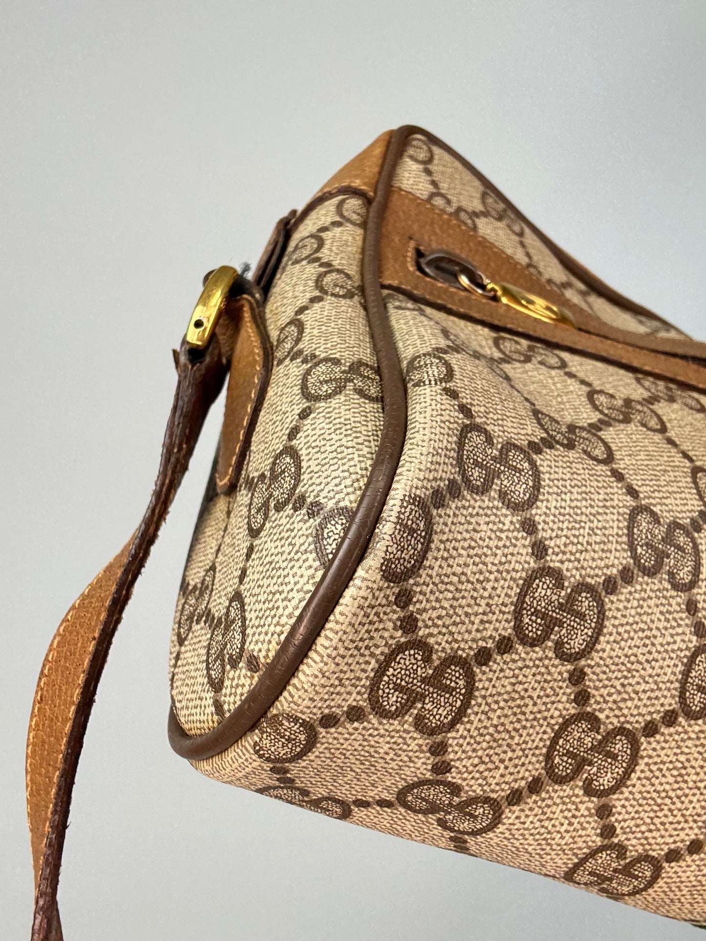 Gucci Vintage GG Supreme Web Crossbody