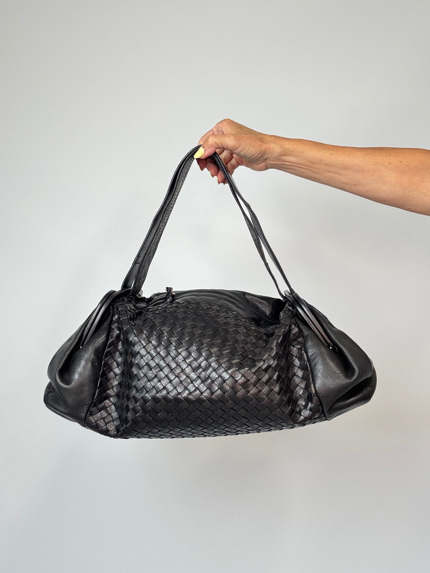 Bottega Veneta Intrecciato Large Montaigne Bag