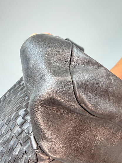 Bottega Veneta Intrecciato Large Montaigne Bag