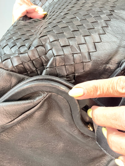 Bottega Veneta Intrecciato Large Montaigne Bag