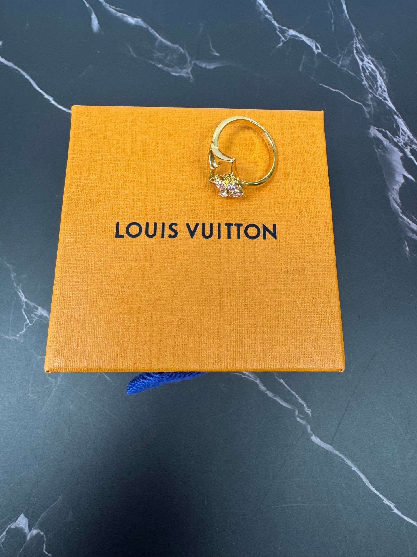 Louis Vuitton Flowergram Ring