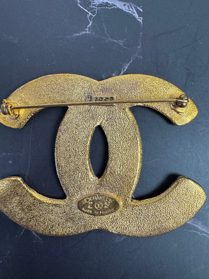 Chanel Vintage Oversized CC Logo Brooch