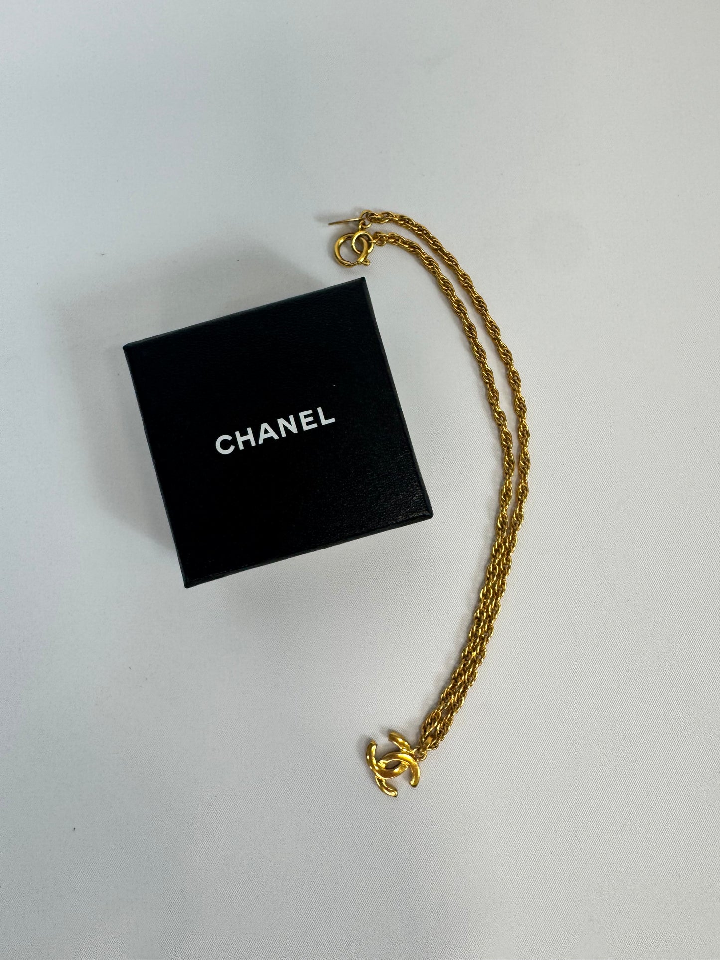 Chanel Vintage Rope Chain Small CC Pendent