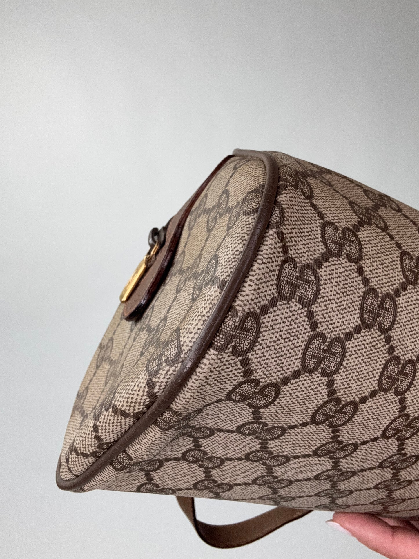 Gucci Supreme Barrel Bag