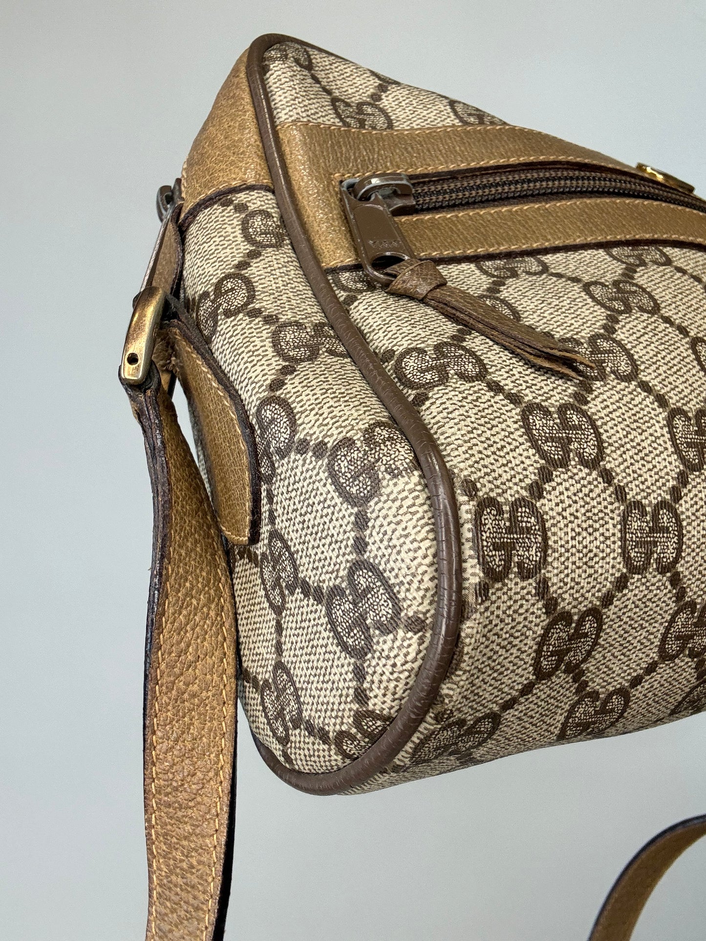 GUCCI Accessory Collection, GG Plus / GG Supreme, Shelly