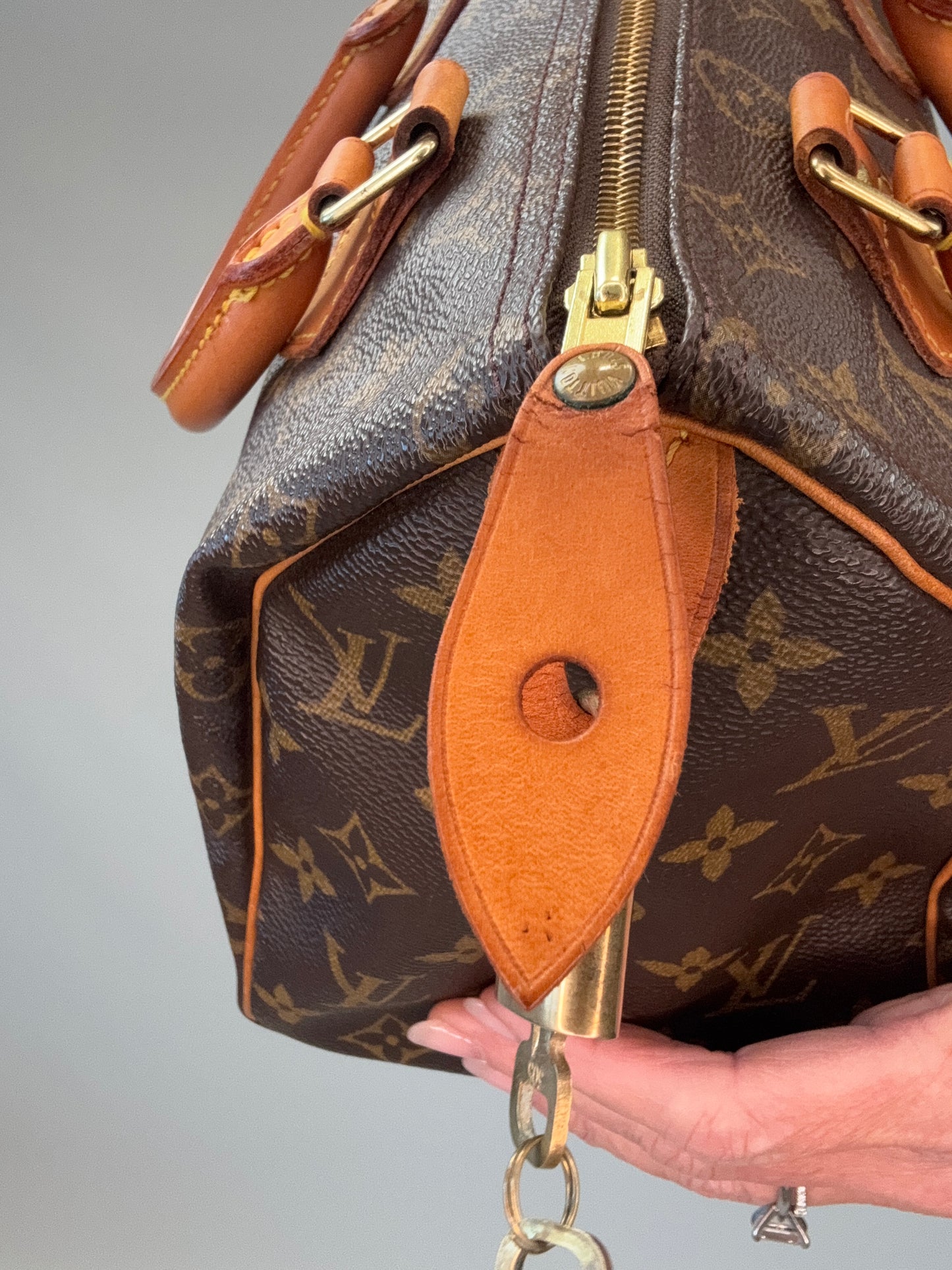 Louis Vuitton Monogram Speedy 25-Vintage