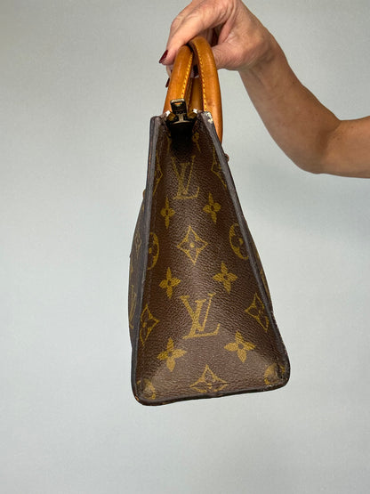 Louis Vuitton Vintage Triangle Sac