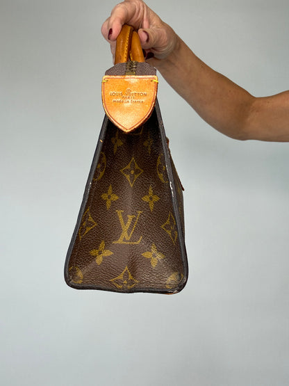 Louis Vuitton Vintage Triangle Sac