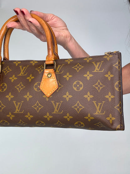 Louis Vuitton Vintage Triangle Sac