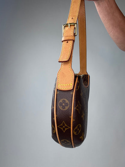 Louis Vuitton Monogram Croissant PM