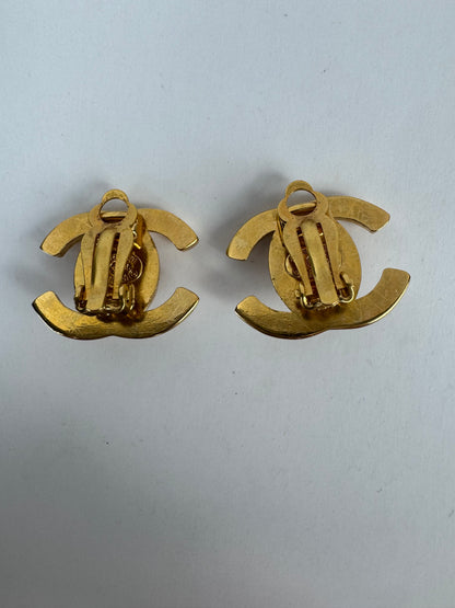 Chanel Turnlock Vintage Clip On Earrings
