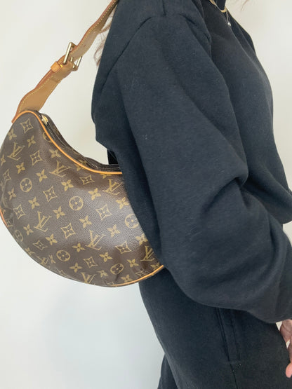 Louis Vuitton Croissant MM Monogram