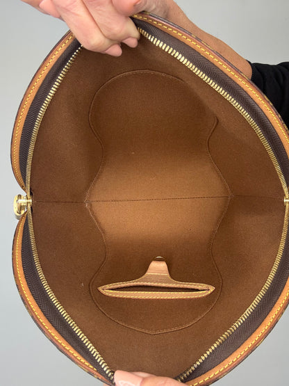 Louis Vuitton Monogram Ellipse PM