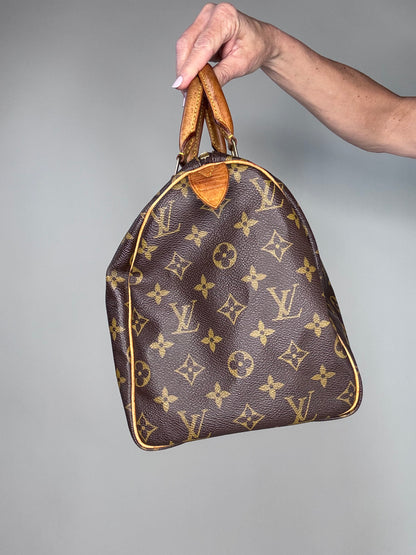 Louis Vuitton Vintage Monogram Speedy 30