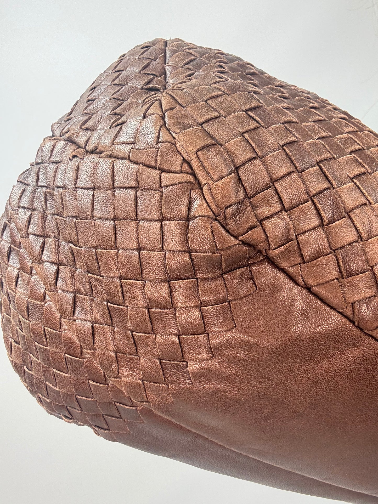 Bottega Veneta Large Intrecciato Campana Hobo — Brown