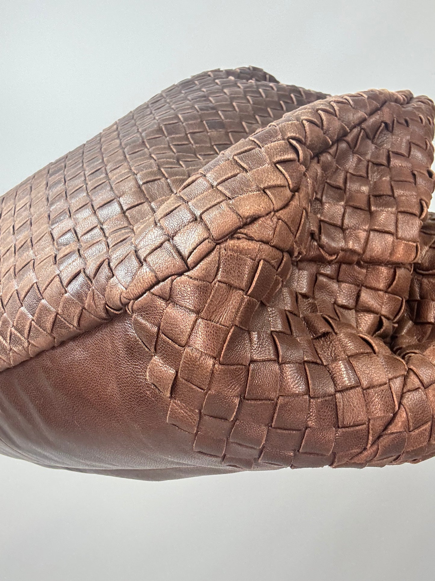 Bottega Veneta Large Intrecciato Campana Hobo — Brown