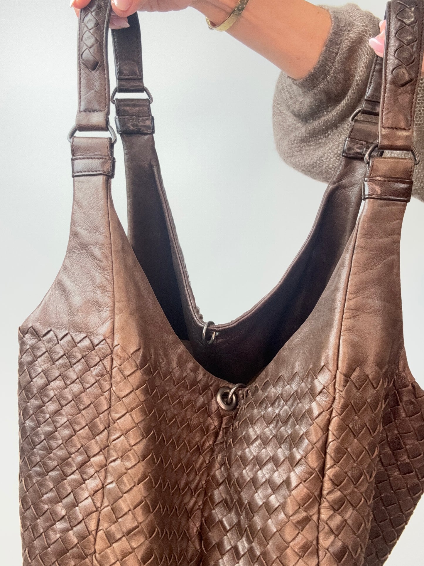 Bottega Veneta Large Intrecciato Campana Hobo — Brown