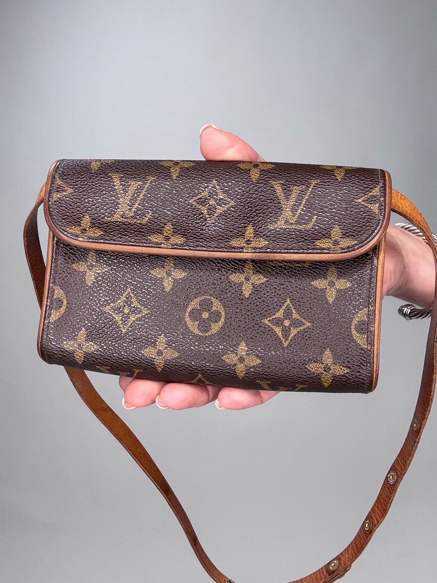 Louis Vuitton Vintage  Monogram Florentine Belt Bag