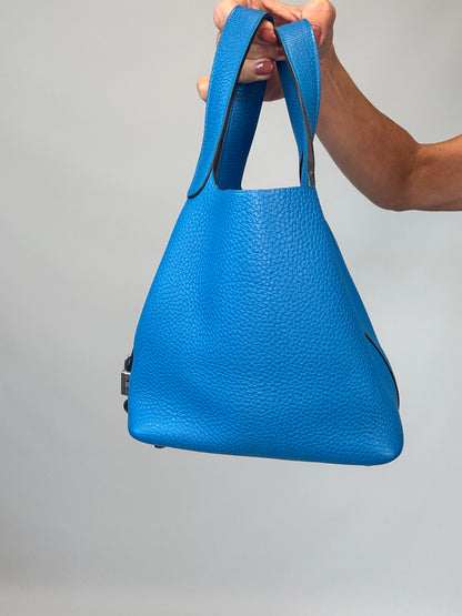 Hermes Pocotin Lock 18 PM Taurillon Clemence - Bleu Zanzibar