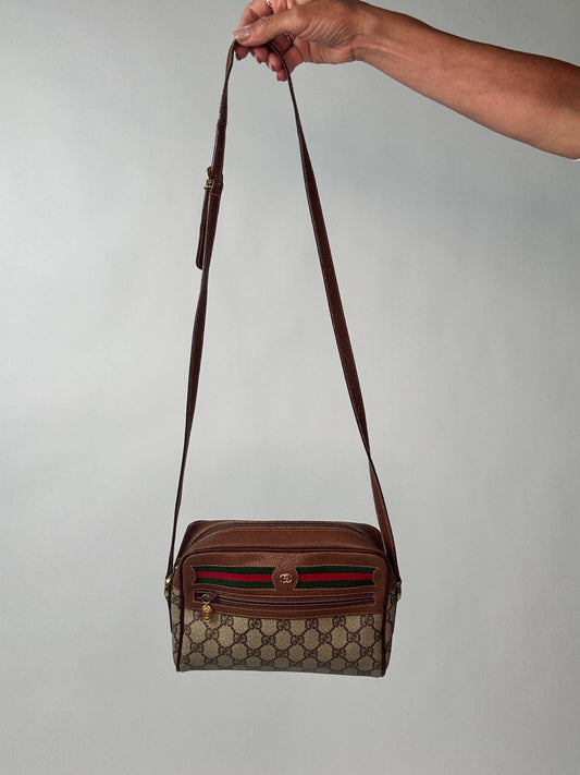 Gucci Supreme Vintage Sherri Line Bag