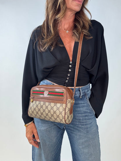 Gucci Supreme Vintage Sherri Line Bag