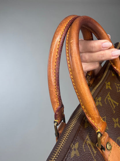 Louis Vuitton  Rare Vintage Monogram Triangle Sac