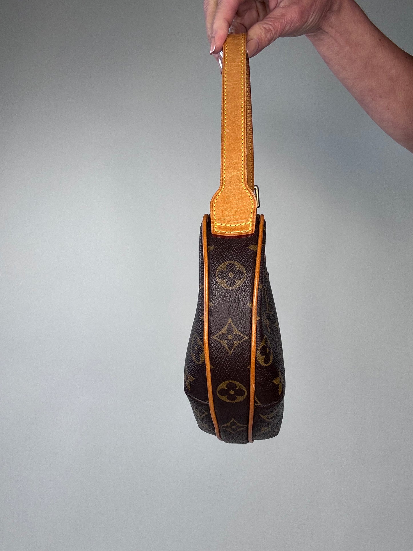 Louis Vuitton Monogram Croissant PM