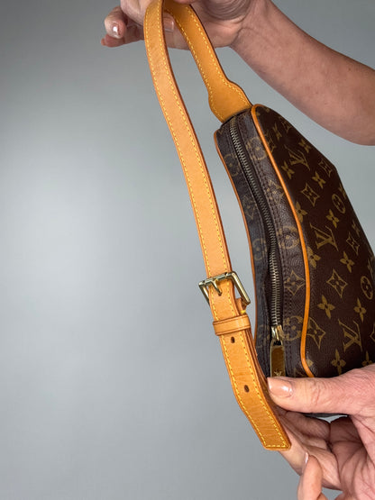 Louis Vuitton Monogram Croissant PM