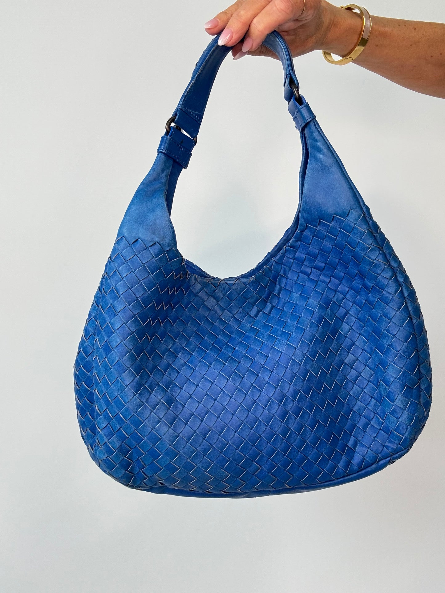 Bottega Veneta Small Campana Intrecciato Hobo — Royal Blue