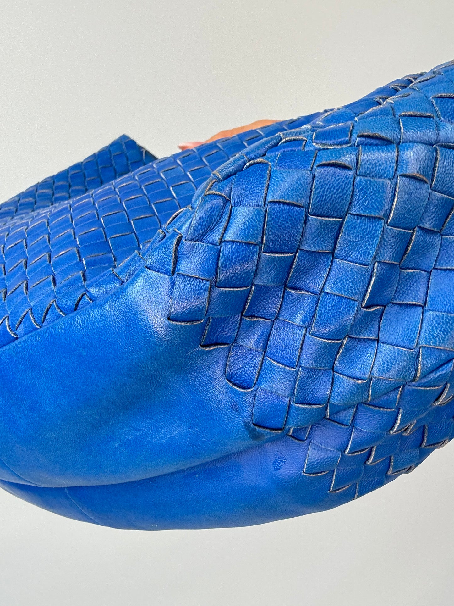 Bottega Veneta Small Campana Intrecciato Hobo — Royal Blue